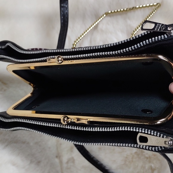 Cute Little Mini Bag - Picture 5 of 6